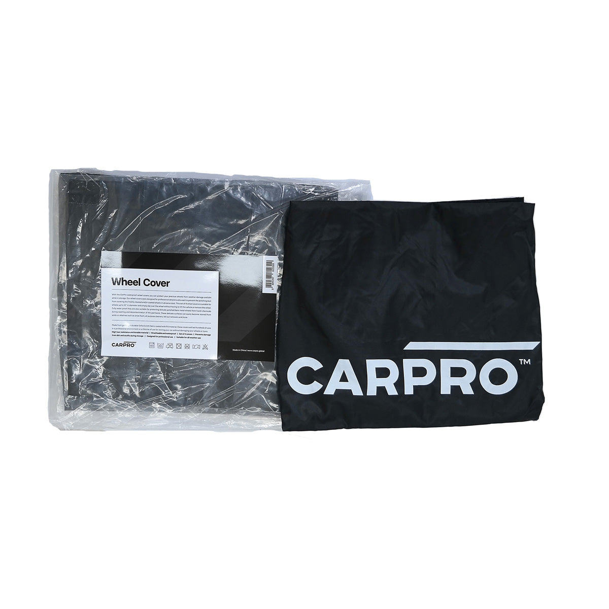 Confezione di CarPro Wheels Cover per proteggere le ruote durante il detailing, con coperture nere resistenti e logo CarPro.