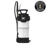 Nebulizzatore IK Multi Pro 12, dotato di connettore per aria compressa, progettato per applicazioni di detailing professionale.
