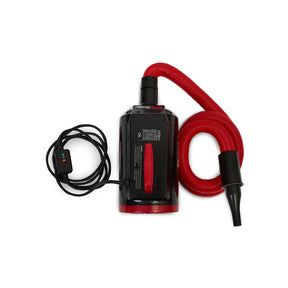 Brühl Dryer MD1900+ con tubo estensibile rosso e ugello nero, ideale per asciugature efficienti di auto, moto e camion