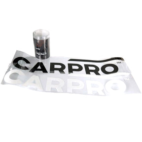 Kit adesivi murali CARPRO con logo in bianco e nero, perfetti per ambienti professionali di detailing e officine specializzate.