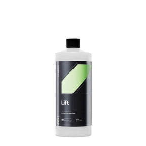 Flacone di CARPRO Lift, uno shampoo schiumogeno ultra per prelavaggio, con etichetta bianca, verde e grigia, progettato per rimuovere sporco e contaminanti prima del lavaggio principale dell'auto.