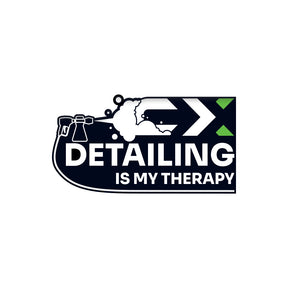 Adesivo “Detailing Is My Therapy” Carismatix con lancia foam e grafica bold