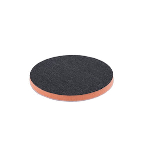 Tampone ShineMate Denim Pad grana 2000, con superficie nera abrasiva e base rosa, ideale per rimuovere imperfezioni dalla vernice automobilistica.